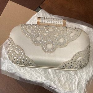 Formal clutch